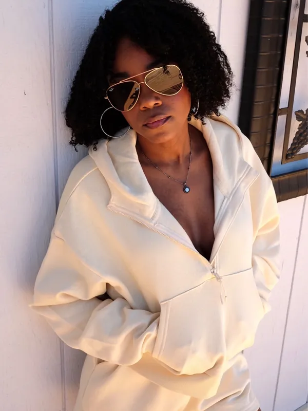 Shanté styling a cream Cocoburry athleisure set